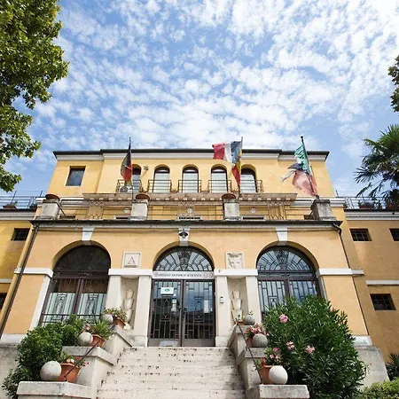 Di Auberge de jeunesse