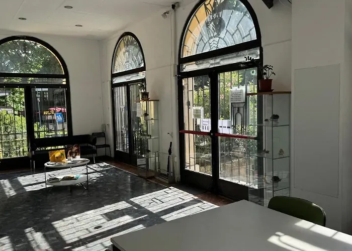 Hostel Di *