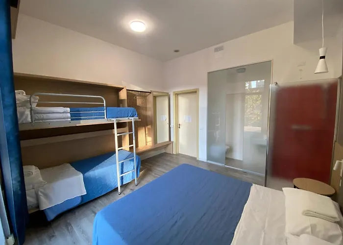 Hostel Di *